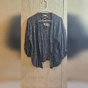 Women's No Boundaries ; Grey & White XL 15/17 ; Textured Button Down.